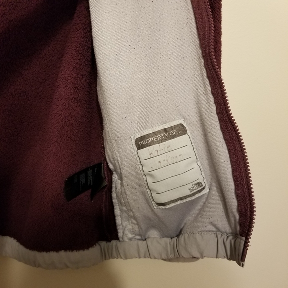 The Northface fleece jacket. - Picture 5 of 6